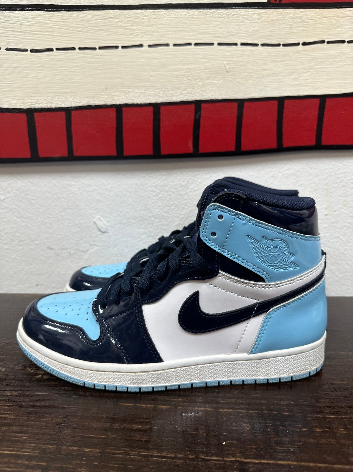 *USED* Wmns Air Jordan 1 Retro High OG 'Blue Chill'