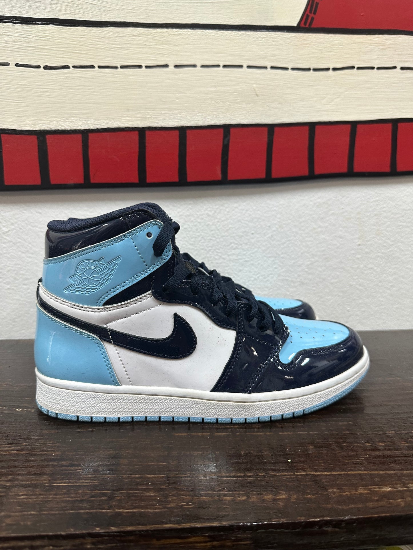 *USED* Wmns Air Jordan 1 Retro High OG 'Blue Chill'