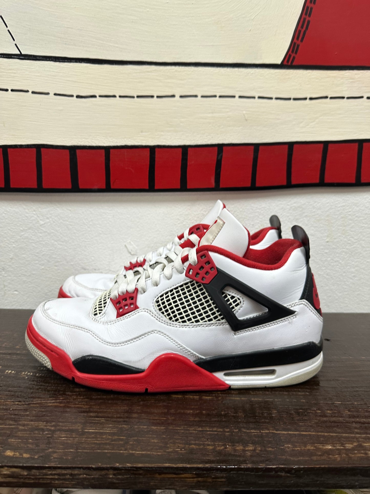 *USED* Air Jordan 4 Retro OG 'Fire Red' 2020