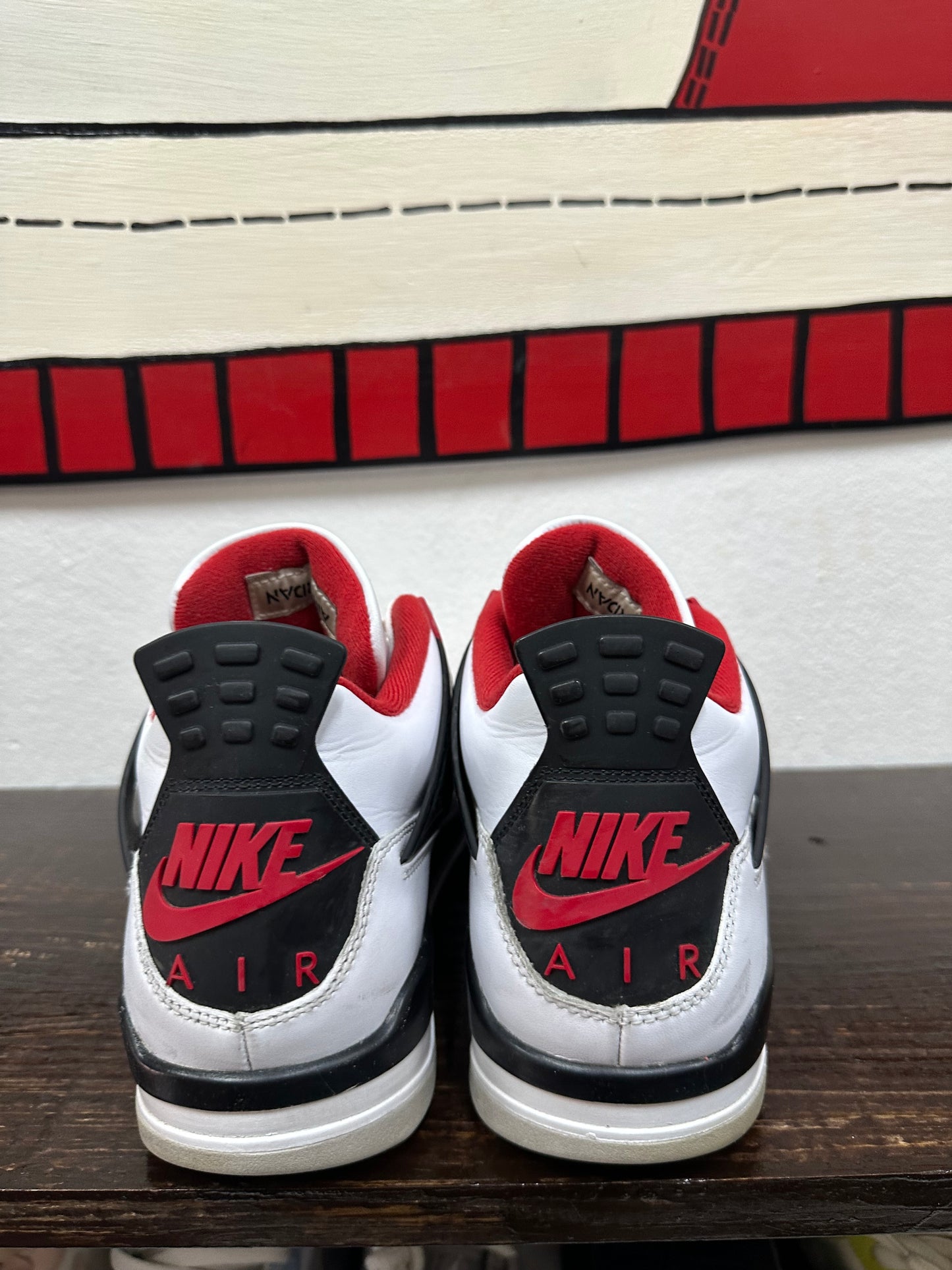 *USED* Air Jordan 4 Retro OG 'Fire Red' 2020