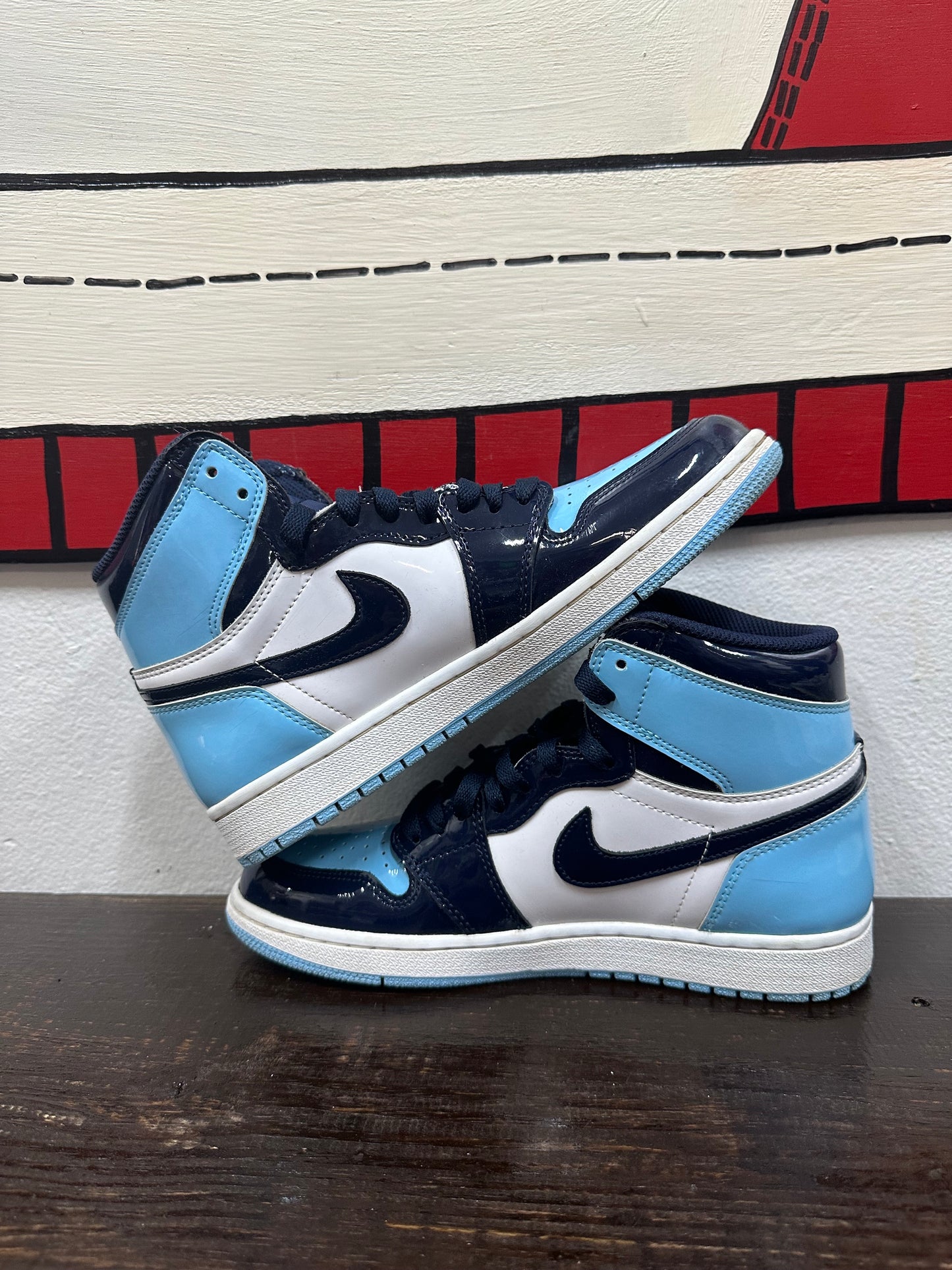 *USED* Wmns Air Jordan 1 Retro High OG 'Blue Chill'