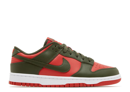 DUNK LOW ‘MYSTIC RED’